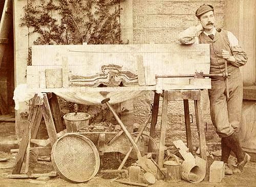 The great man himself - Henry Cadell and his famous squeeze box.